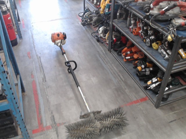 Weedeater gaz+embout balais brosse
