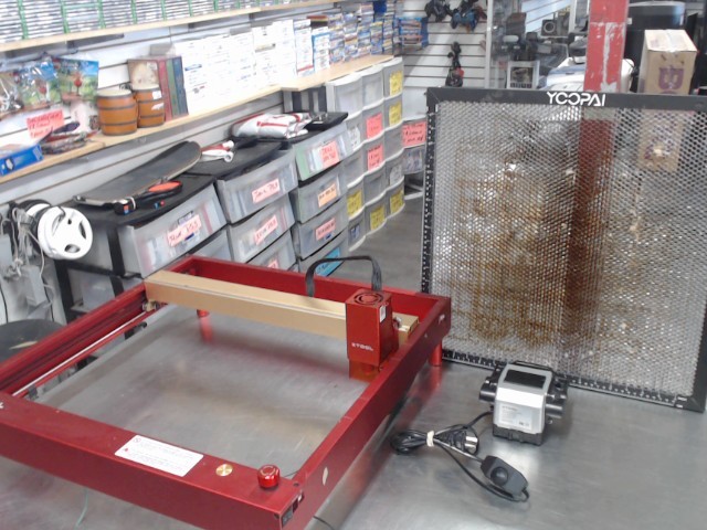Machine pour graver a laser+acc