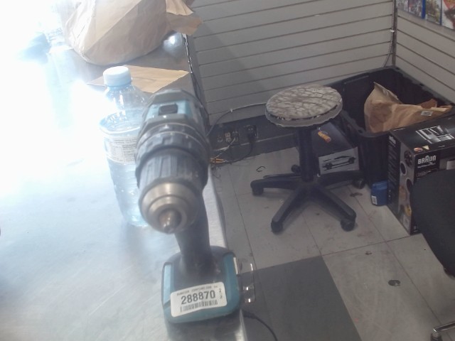 Drill makita