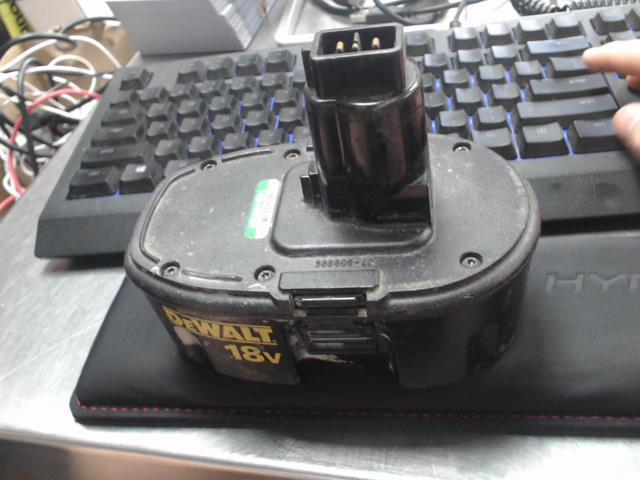 Batterie dewalt 18v type 1