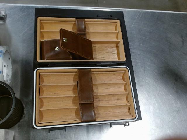 Semkont black and gold cigar box