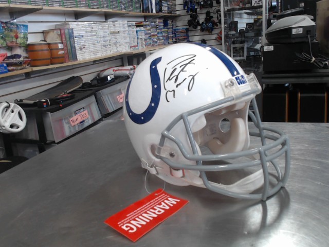 Casque peyton manning signer