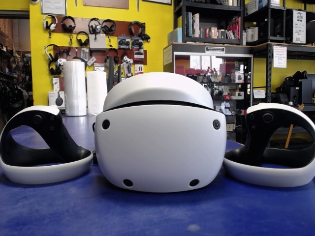 Casque psvr2  couteurs non inclus