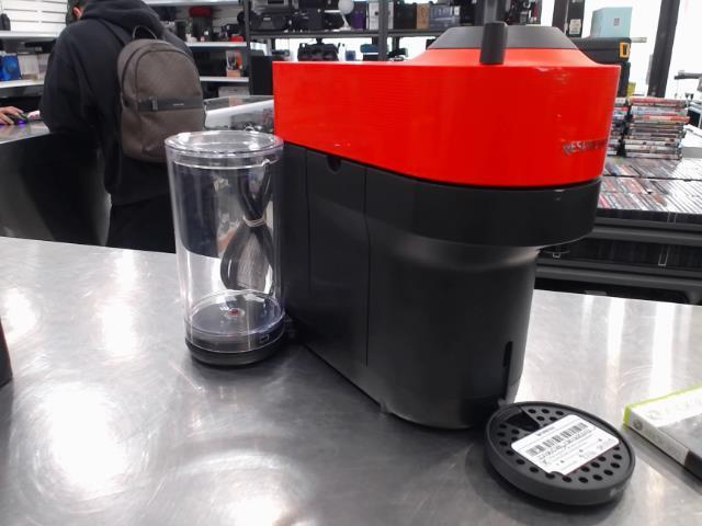 Cafetiere rouge et noir