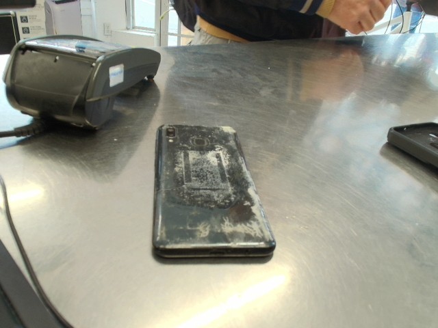 Samsung galaxy a32 5g 64gb cracked-4830