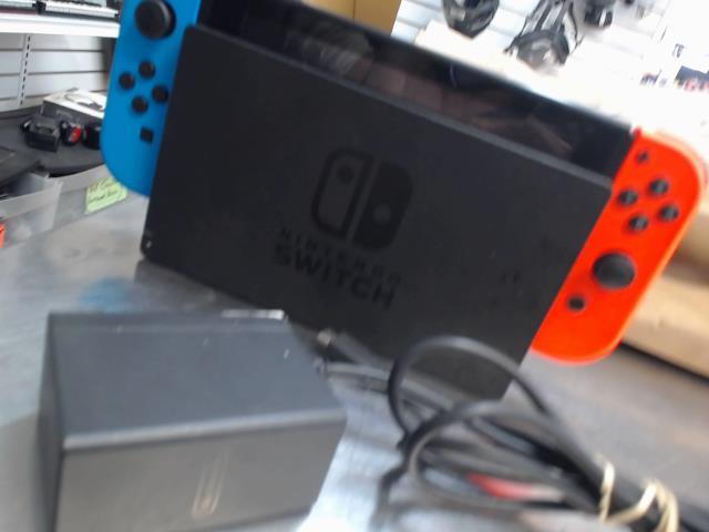 Nintendo switch avec dock + charg
