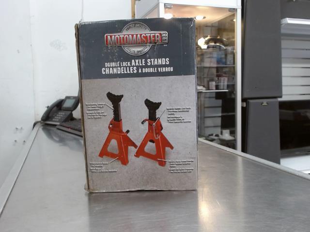 Pair de chandelle 3ton dans boite