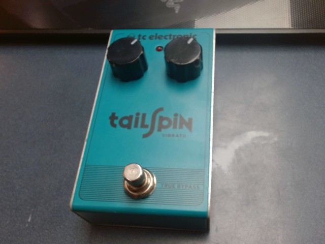 Pedale vibrato tc electronic tailspin