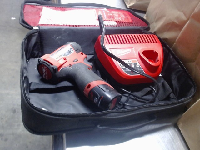 Drill fuel avec batterie