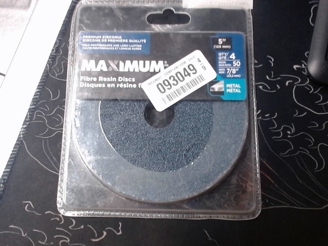 Dewalt and maximum blades brand new