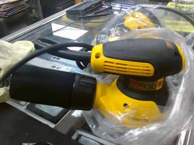 Sableus dewalt neuf