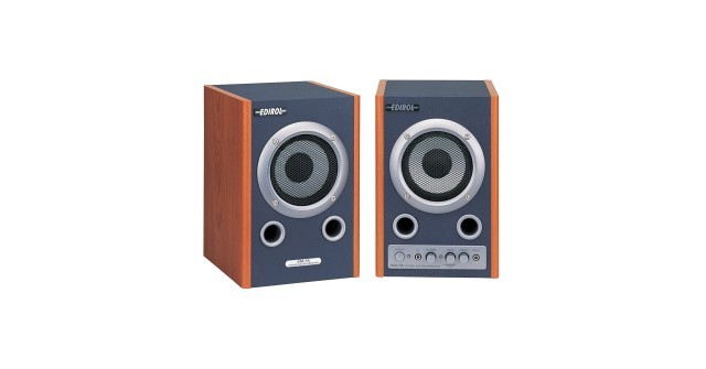 Monitor studio speakers
