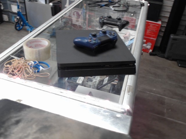 Console ps4 slim 500gb + manette+cable