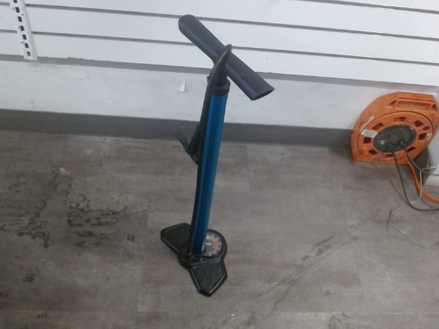 Bike pump raleigh electric blue