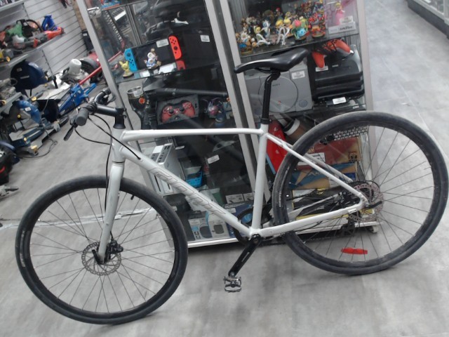 Velo gris giant