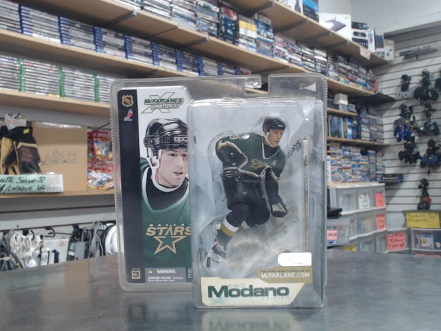 Mike modano figurine new 2002
