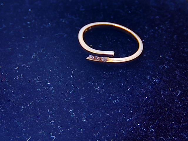 BAGUE EN OR 10KT