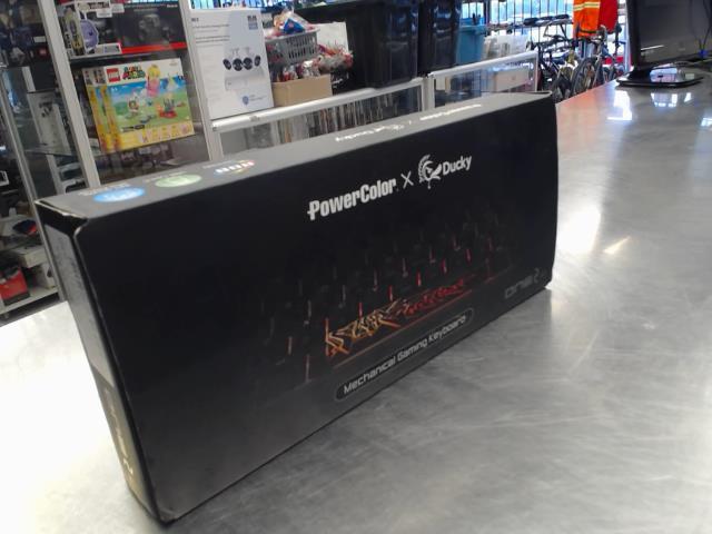 Clavier gaming powercolorxducky in box