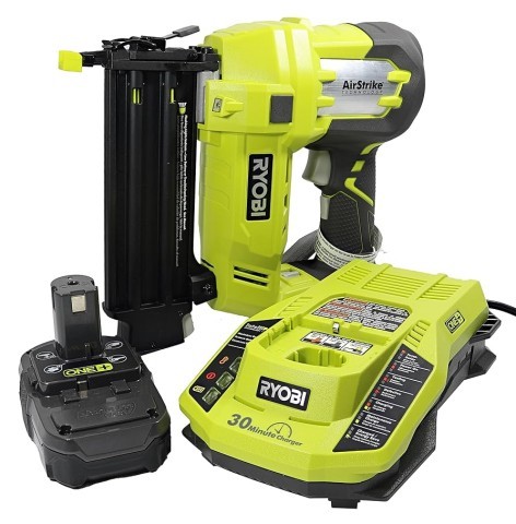 Gun a clou ryobi avec acc
