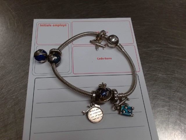 Bracelet en argent av breloque 27.9g