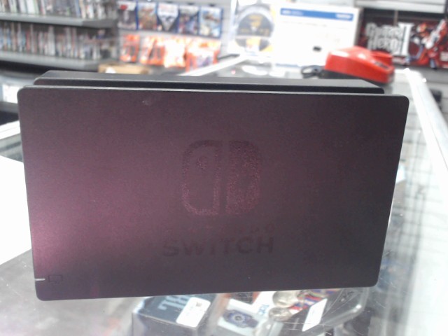 Dock station switch noir