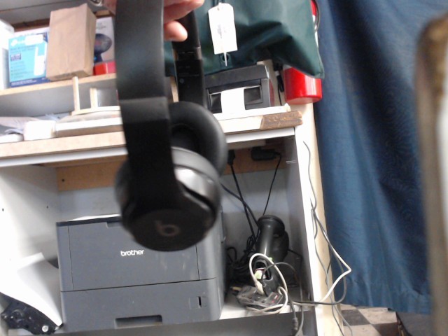 Beats solo 4 bon etat noir