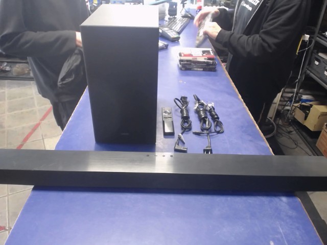 Barre de son 2.1 avec manette