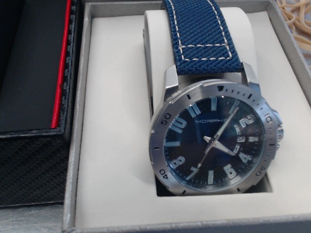 Montre en boite