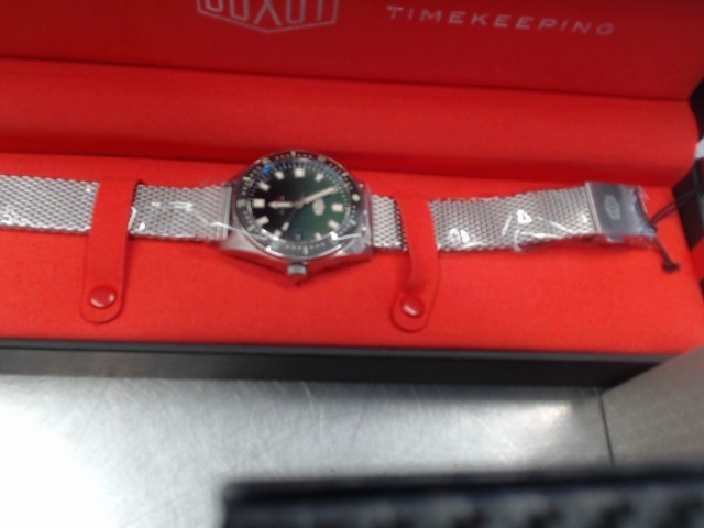 Montre en boite