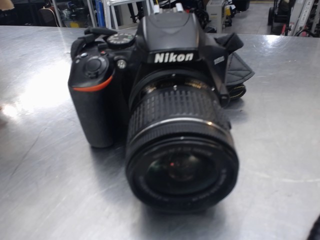 Camera nikon d3500