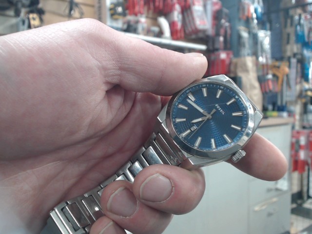 Montre homme stainless fond bleu