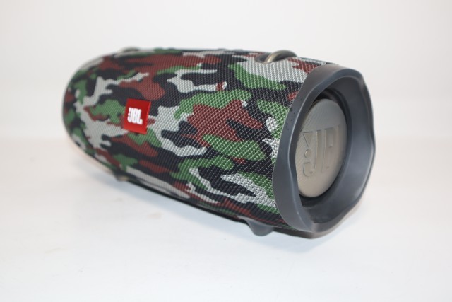 Speaker bluetooth fake