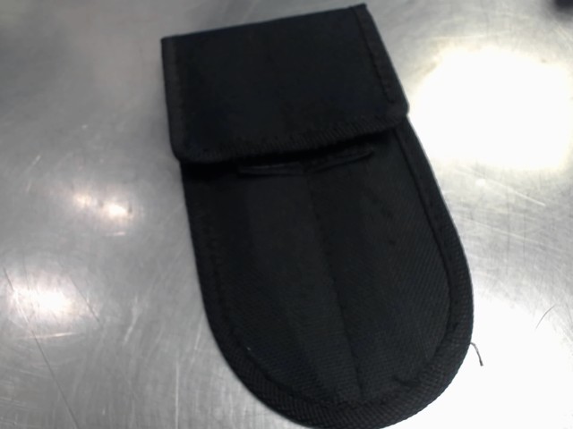 Throwing knives