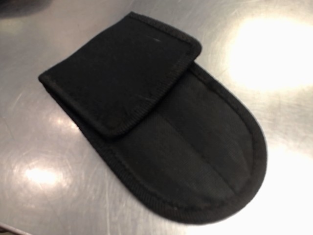 Throwing knives