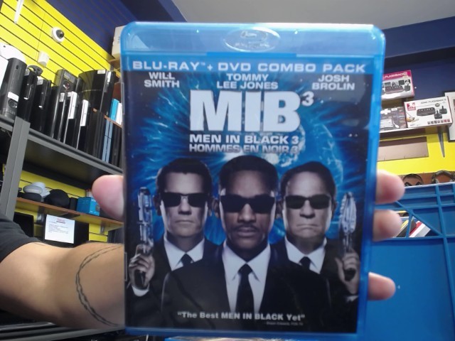 Men in black 3