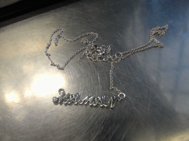 Chaine argent pendantif maman (bris)