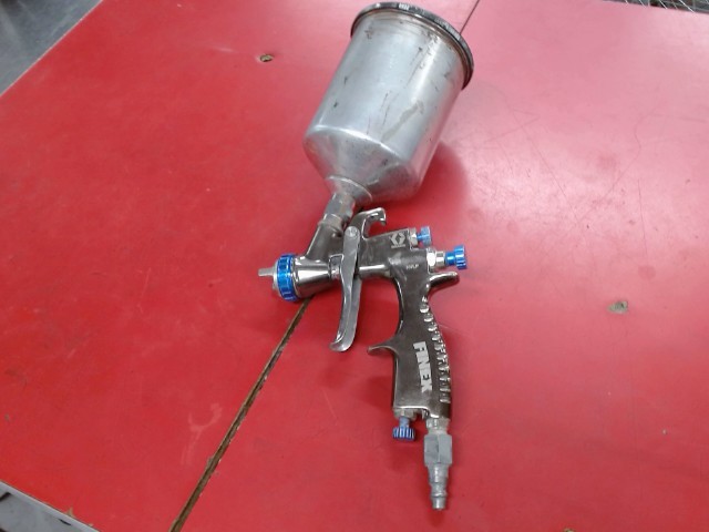 Gun a peinture avec tank