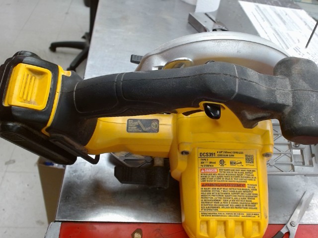 Scie circulaire a batterie