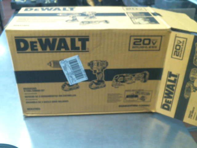 3 outils 2 batteries chargeur