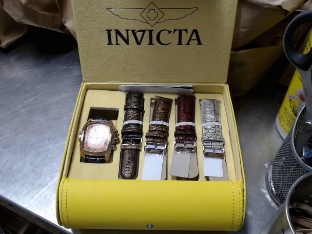 Montre invicta lupah in box + 3 straps
