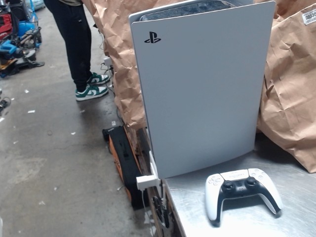 Ps5 og disc +manette deja amner