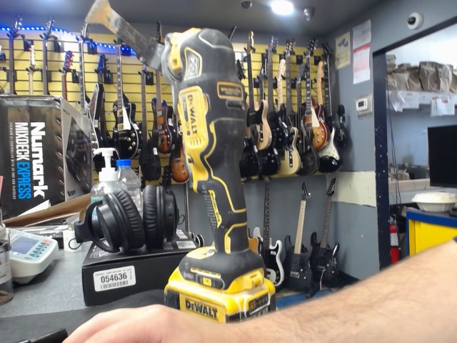 Dewalt multitool avec batterie