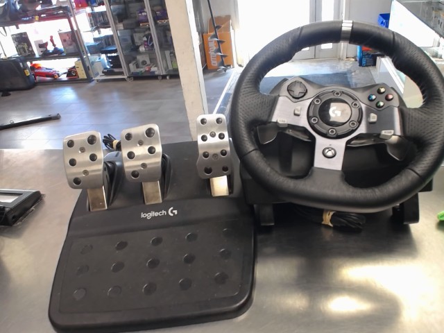 Volant avec pedal bonne condition