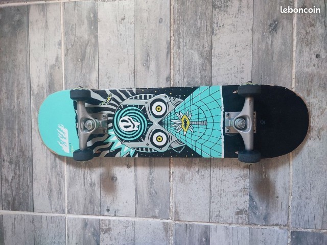 Skateboard trust-me