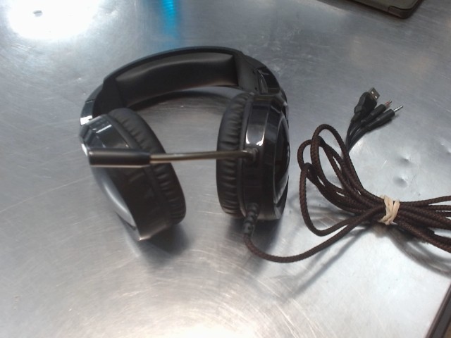 Headset gamer a fil