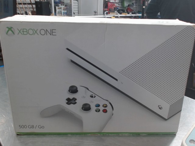 Xbos one s + fils in box x man