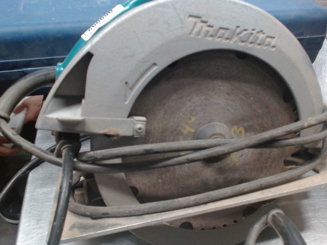 Circular saw makita