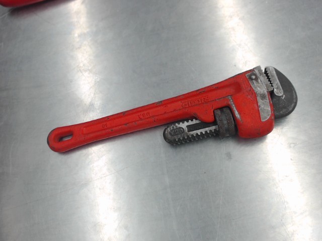 Pipe wrench 10''