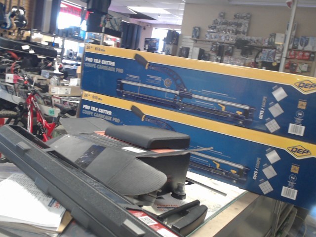 Tile cutter