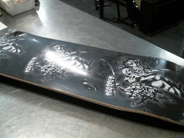 Planche a roulette neuve